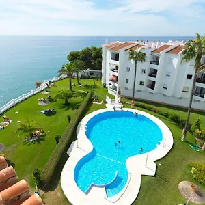 https://las-palmeras-3-nerja.hotelsinnerja.org